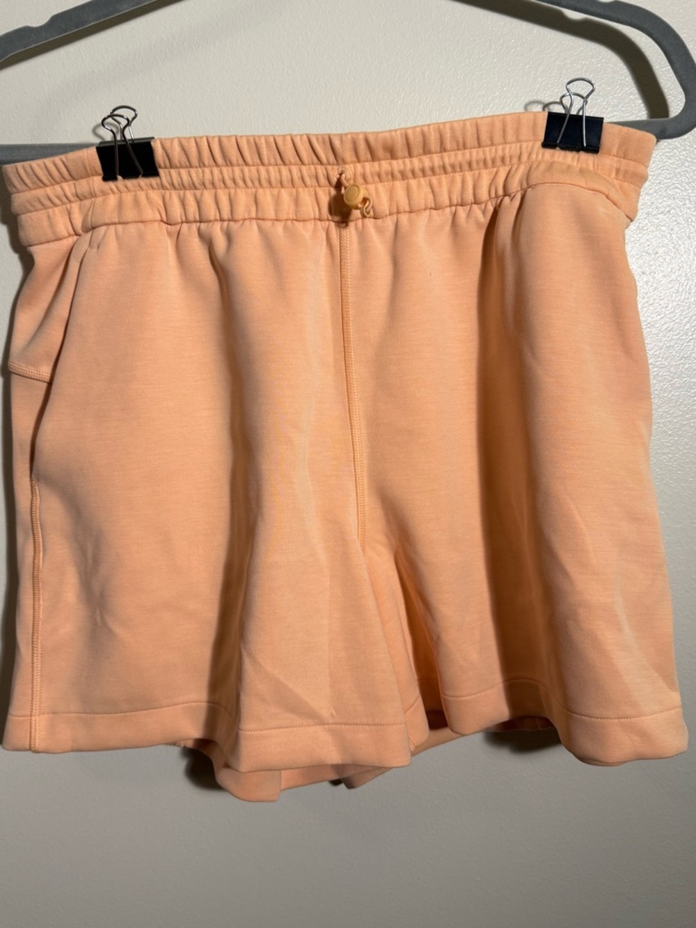 lululemon athletica softreme creamsicle color Elastic-Waist Athletic Shorts